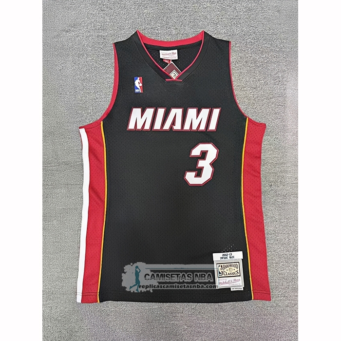 Camiseta Miami Heat Dwyane Wade NO 3 Mitchell & Ness 2012-13 Negro